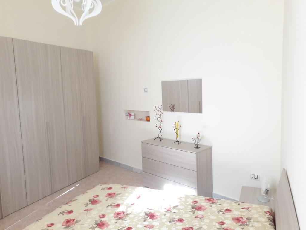 Casa Principe Di Napoli Apartment ภายนอก รูปภาพ