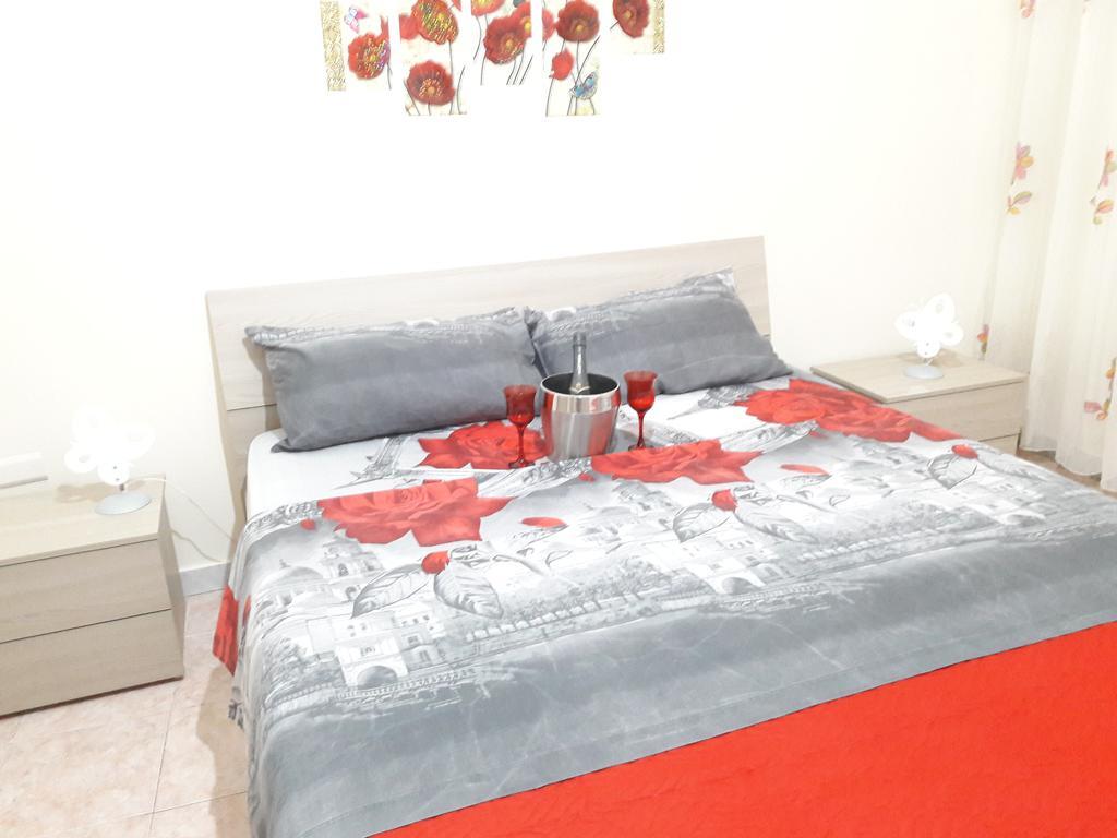Casa Principe Di Napoli Apartment ภายนอก รูปภาพ